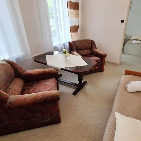 Cks - Centrum Konferencyjno-szkoleniowe Cs Natura Tour * Breslavia